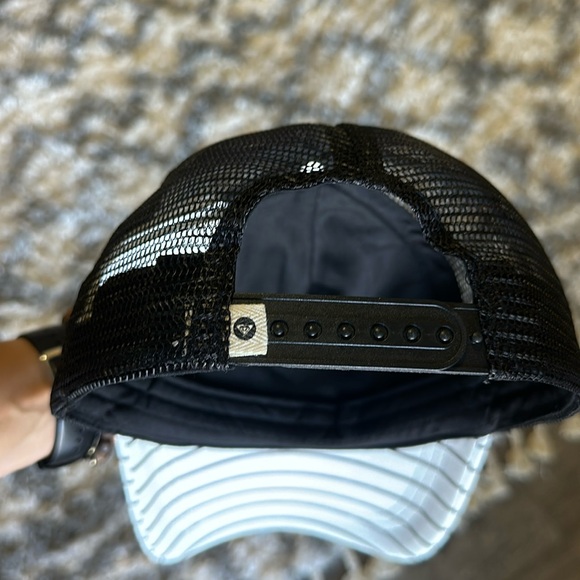 Roxy Women’s Water Come Down Trucker Hat - Picture 9 of 11